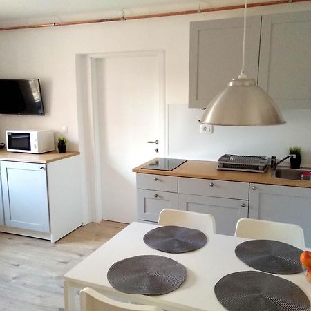 Apartment Tomc Любляна Экстерьер фото