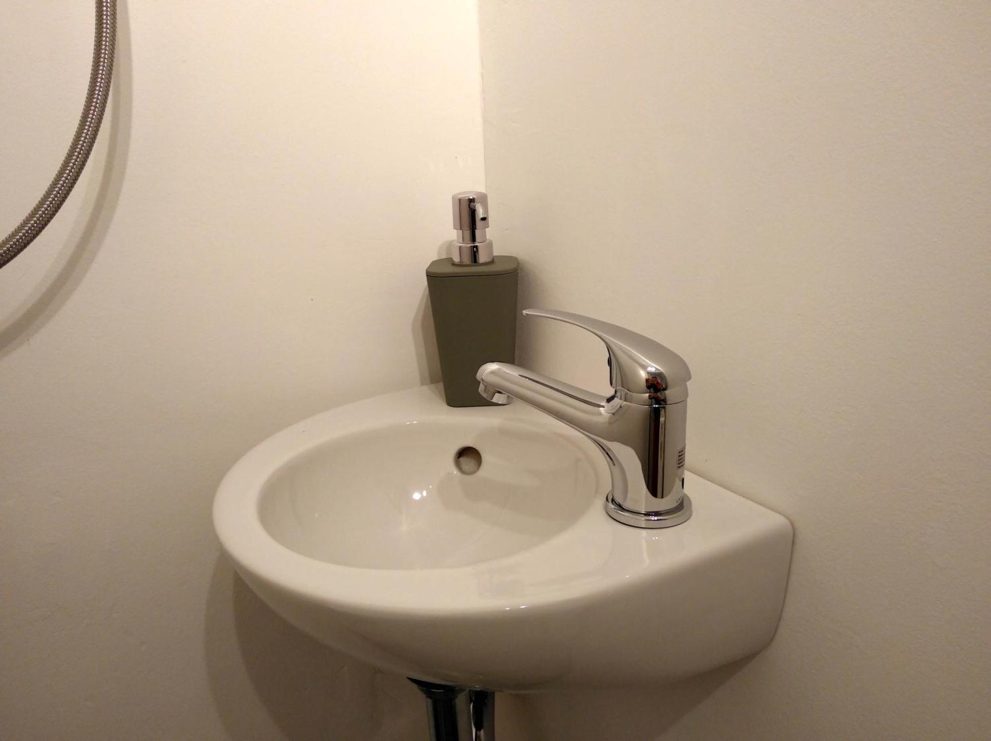 Apartment Tomc Любляна Экстерьер фото